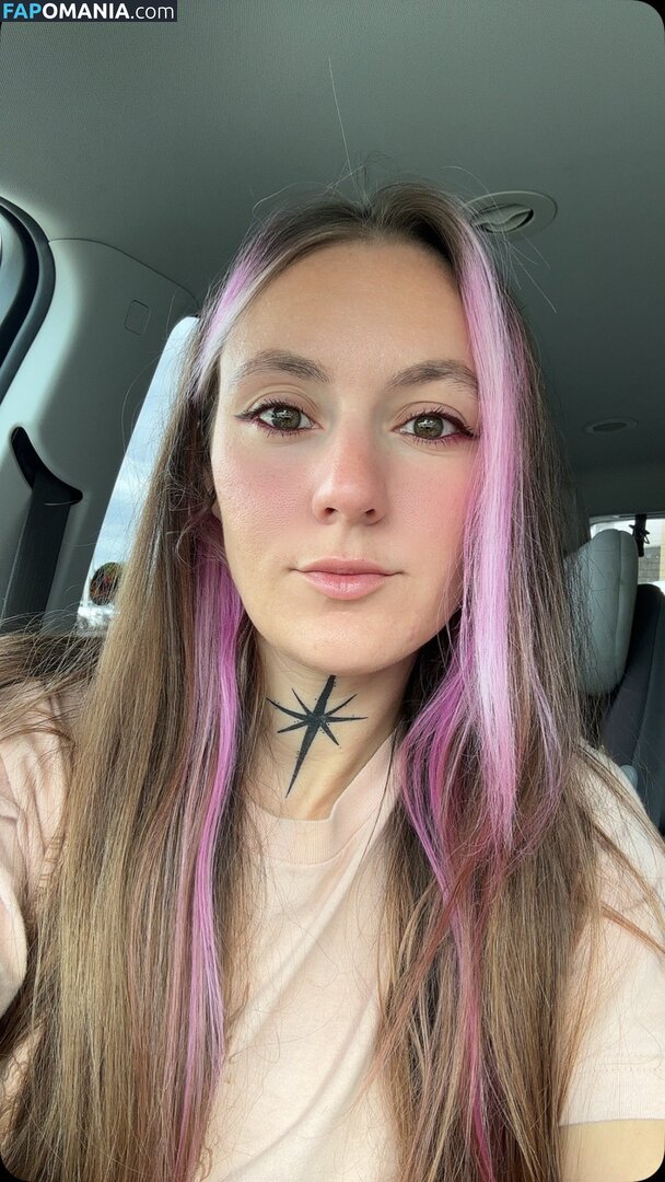 Poppy Quinn / PoppyQuinnn / https: / poppyquinn33 / the.poppy.quinn Nu OnlyFans  Foto vazada #5