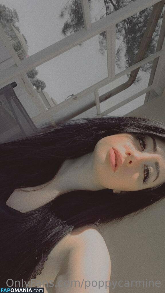 impoppy / poppycarmine Nu OnlyFans  Foto vazada #10