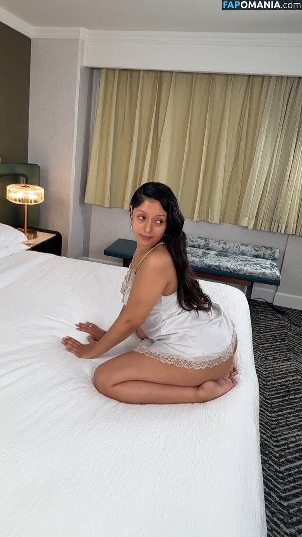FreaksOnlyy_xxx / Princess Emily / Princess Emilyle / babyemilyver / princessemily Nu OnlyFans  Foto vazada #182