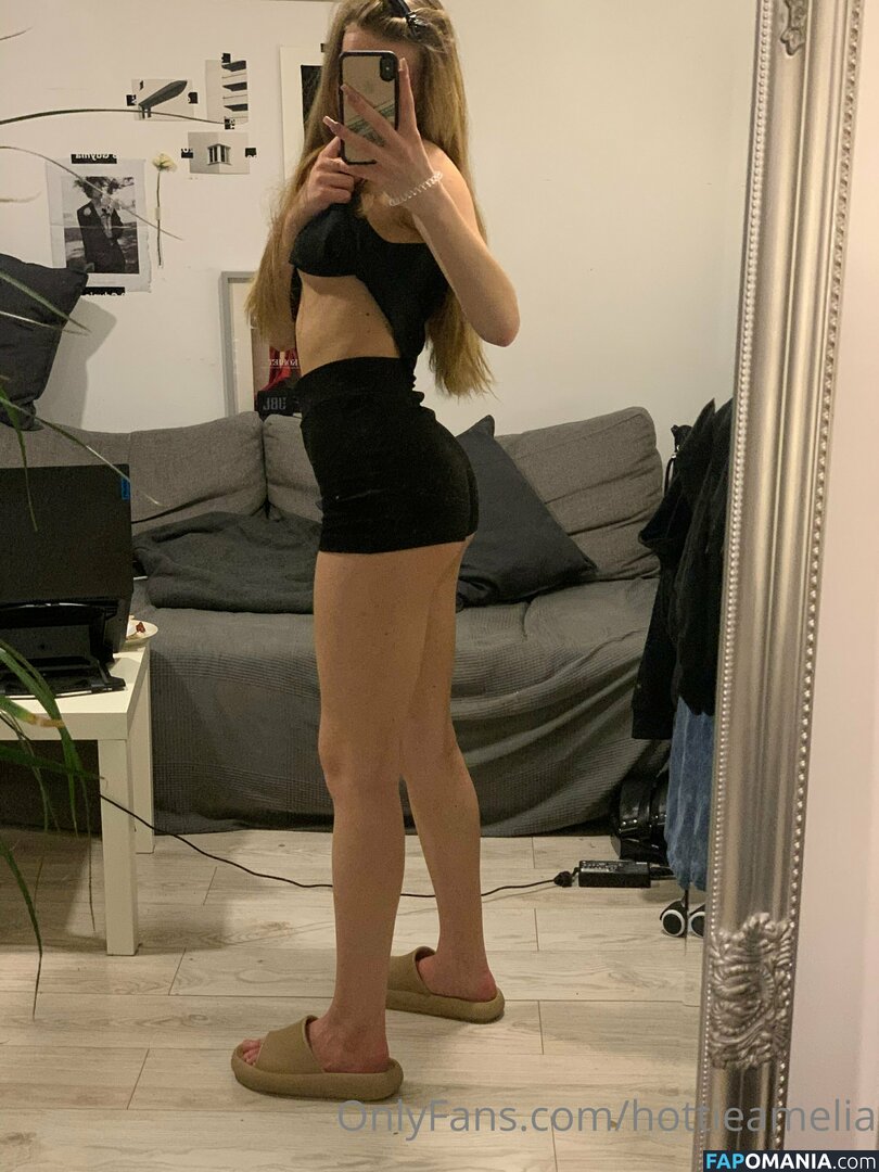 amelia.holliday1 / privateamelia Nu OnlyFans  Foto vazada #1