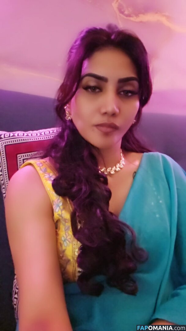 Priya Naidu / priya_naidu0422 Nu OnlyFans  Foto vazada #8