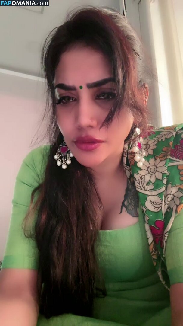 Priya Naidu / priya_naidu0422 Nu OnlyFans  Foto vazada #10