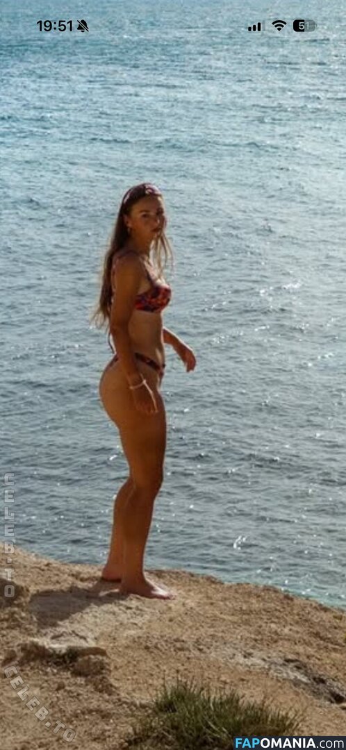 Puck Moonen / https: / moonenpuck / puckmoonen Nu OnlyFans  Foto vazada #4