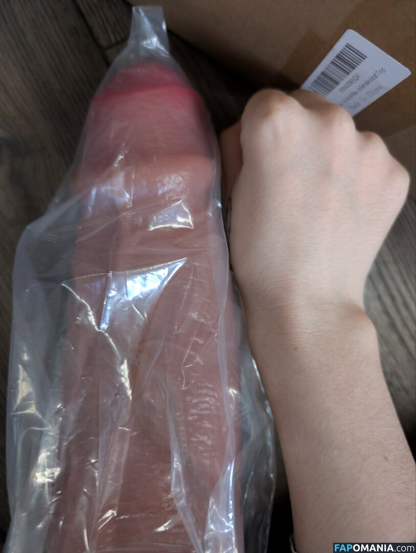 anaamari_ / asonxx / midlested / psyoptrick / pvnks Nu OnlyFans  Foto vazada #24