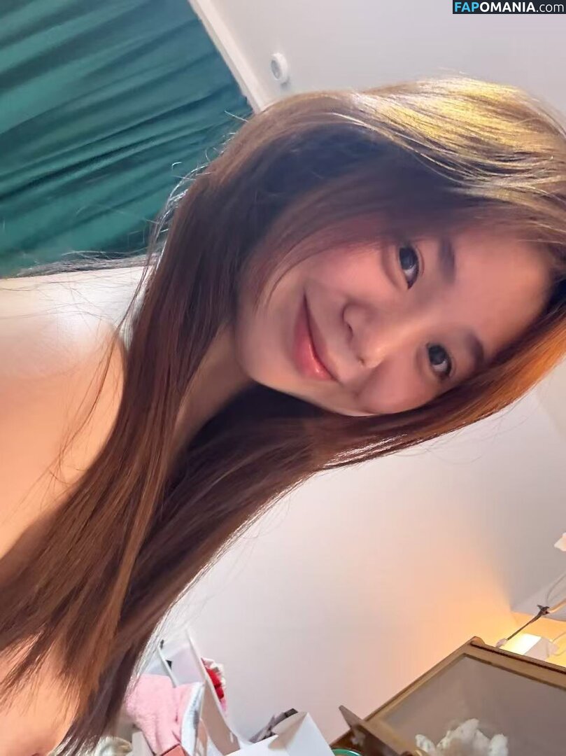 https: / qianqianwan96 Nu OnlyFans  Foto vazada #1