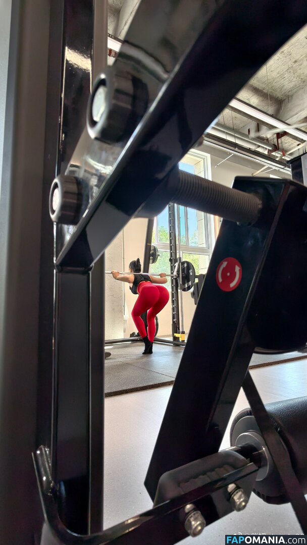 qiaoniutttt / 俏妞qiaoniuTT , 俏妞qiaoniu , qiaoniuTT , qiaoniu Nu OnlyFans  Foto vazada #2