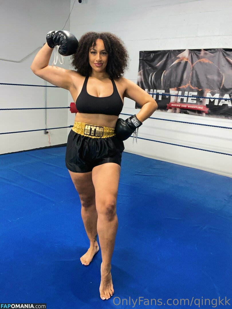 qing.kk / qingkk Nu OnlyFans  Foto vazada #8