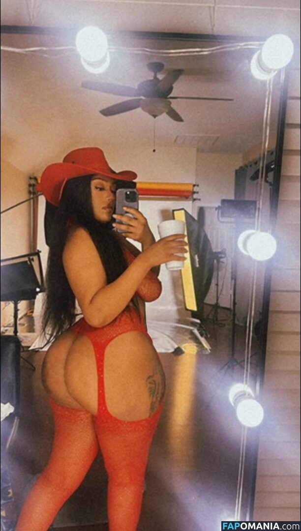 Queen Sznn / https: / locdqueenx Nu OnlyFans  Foto vazada #4