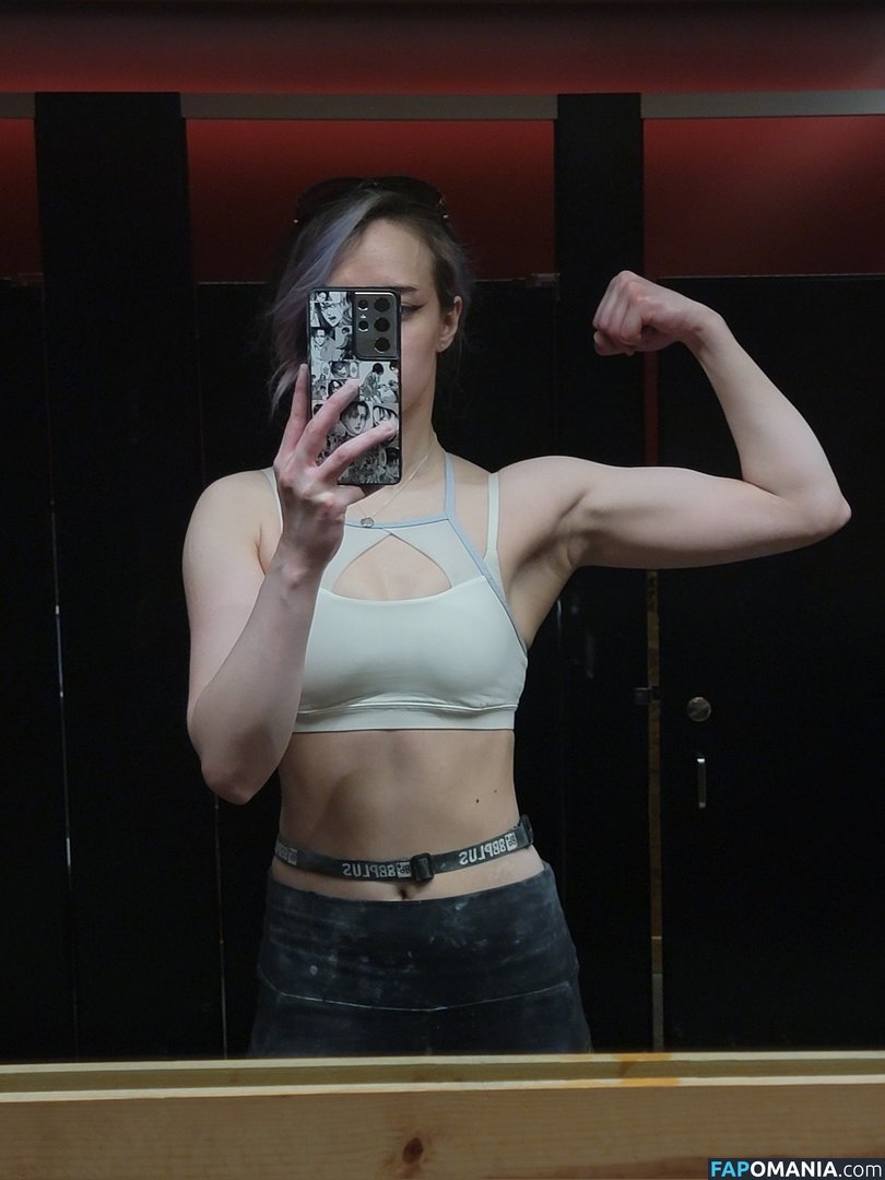 Queen Tofu Games / QueenTofu / Tofu_games / babytofu / https: Nu OnlyFans  Foto vazada #6