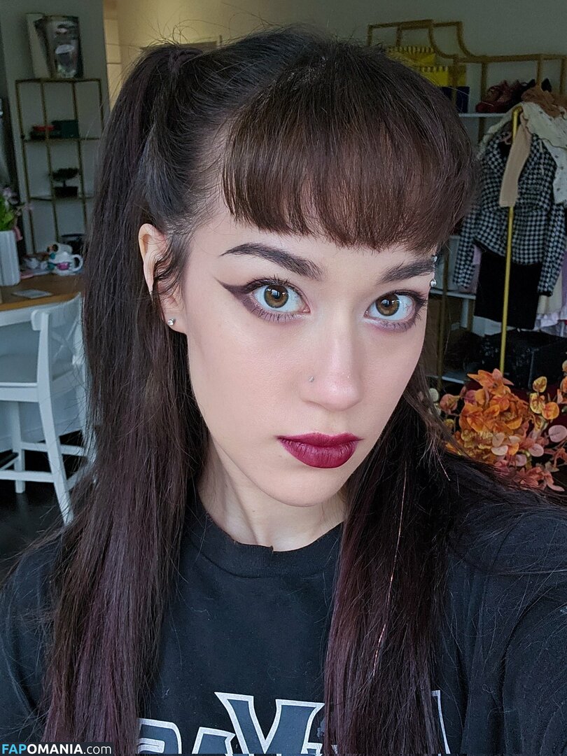 Queen Tofu Games / QueenTofu / Tofu_games / babytofu / https: Nu OnlyFans  Foto vazada #445