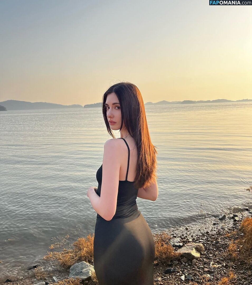 Rachel Kwon / https: / rachelheheh / rachelkgagami Nu OnlyFans  Foto vazada #4