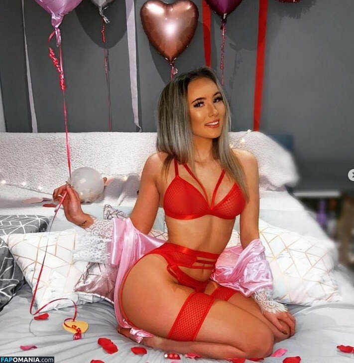 Rachel Mucha / petitebae_x / rachmucha Nu OnlyFans  Foto vazada #49