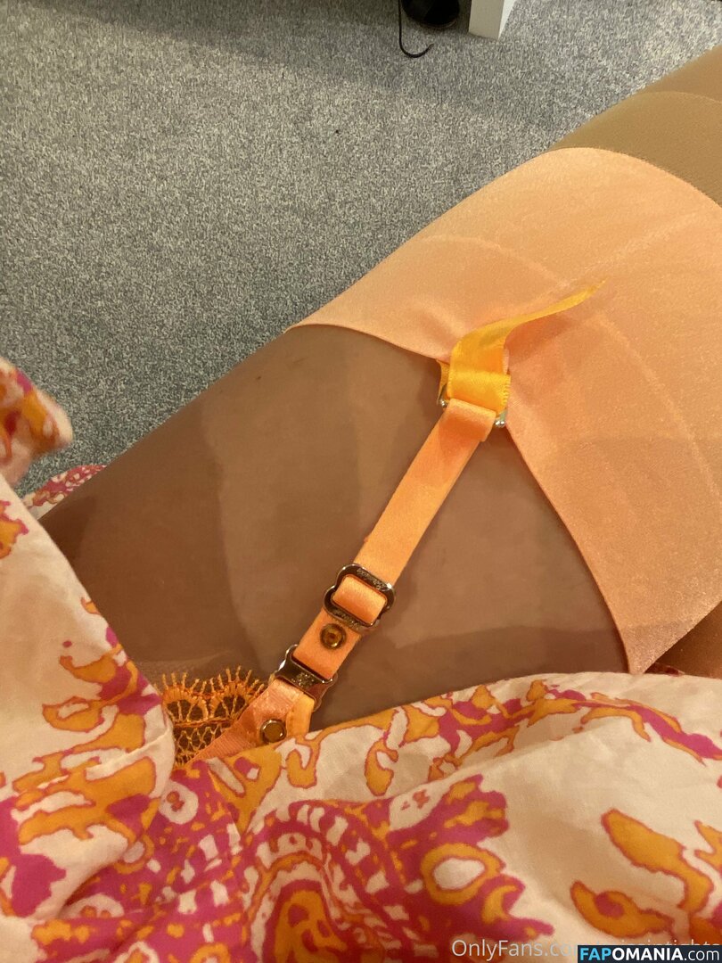 Rachel / lioness.in.the.rain / miss_in_tights / missintights / missinwolford Nu OnlyFans  Foto vazada #39