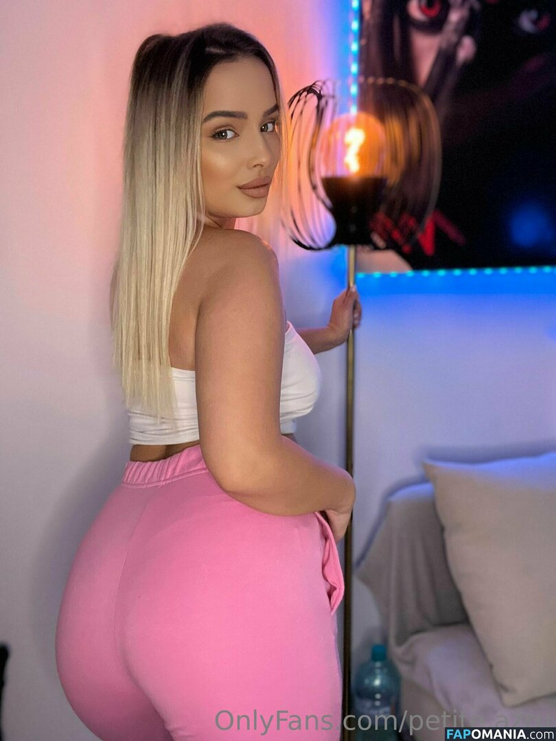 ramonaioana77 / vip3ra77 Nu OnlyFans  Foto vazada #21