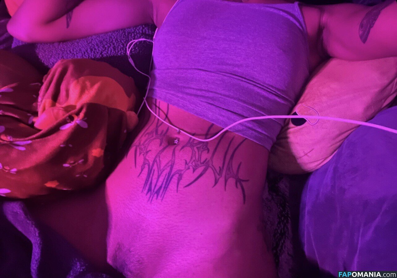 RATBAE444 / raebaee94 / raybae._ Nu OnlyFans  Foto vazada #6