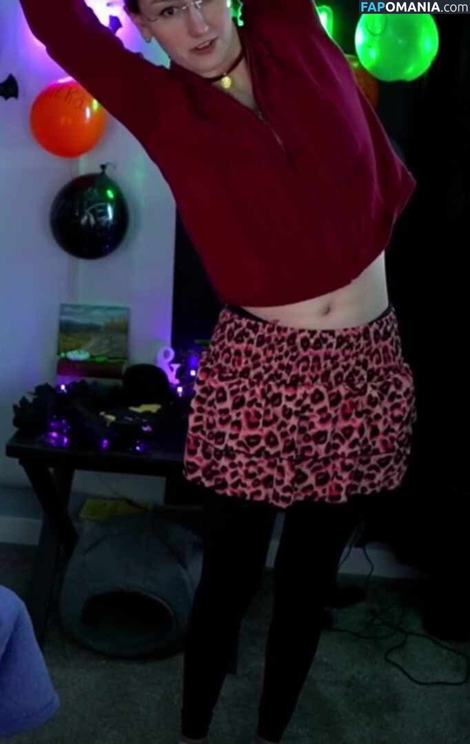 Rayactions / rayactions_ Nu OnlyFans  Foto vazada #16