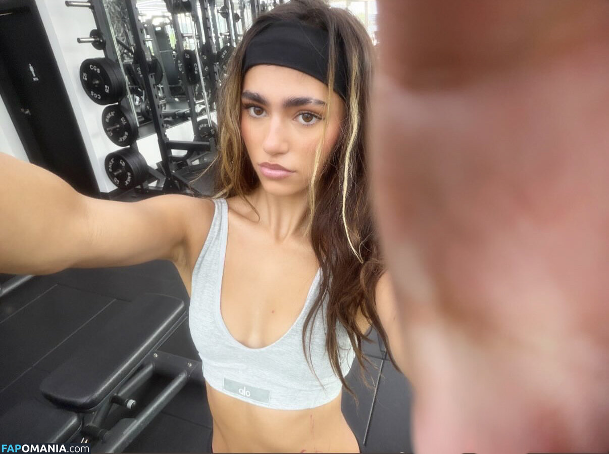 Rayna V / https: / raynaroseetv / raynavallandingham / raynavham Nu OnlyFans  Foto vazada #4