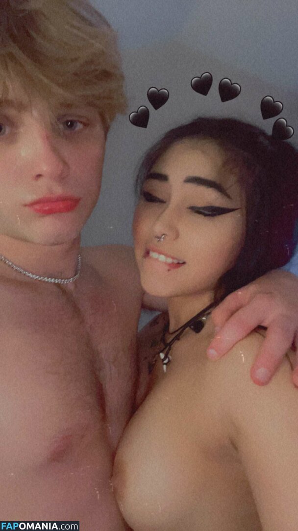 Rayventtaylor / m3talxfr3ak Nu OnlyFans  Foto vazada #4