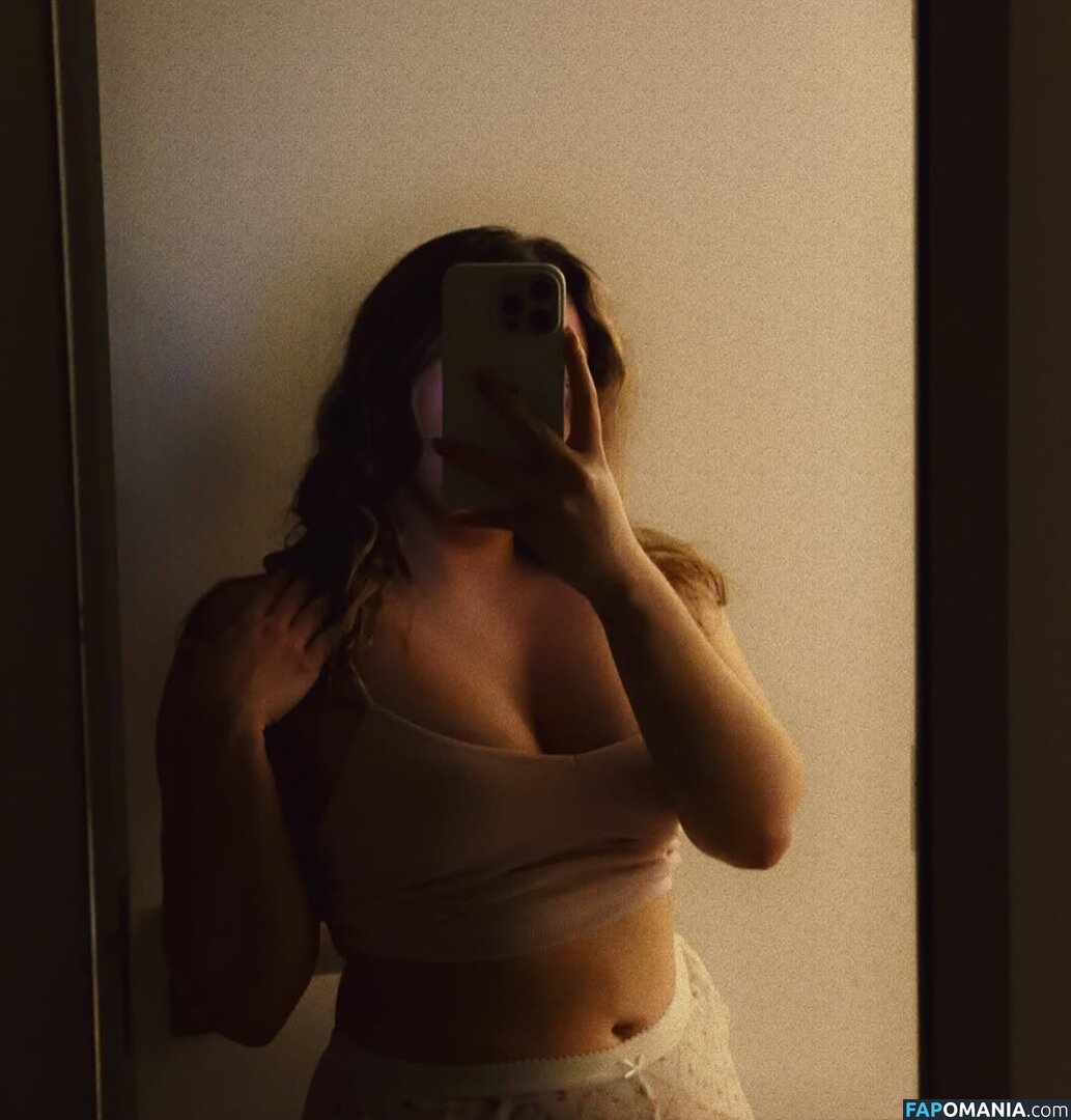 React GirlsYT / chinglishreactions / imon_Snow Nu OnlyFans  Foto vazada #105