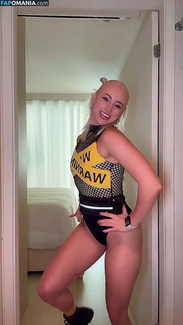 Renata Schneider / renata.c.schneider Nu OnlyFans  Foto vazada #11