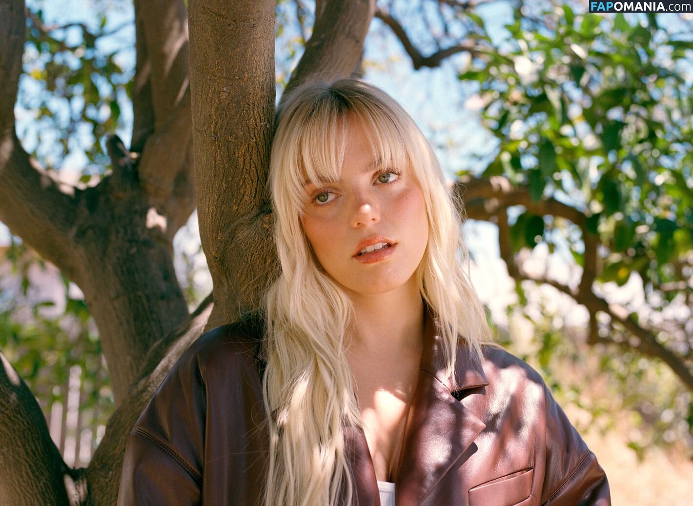 Renee Rapp / reneerapp Nu OnlyFans  Foto vazada #130