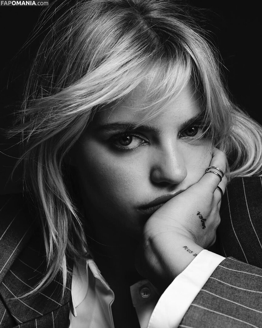 Renee Rapp / reneerapp Nu OnlyFans  Foto vazada #132