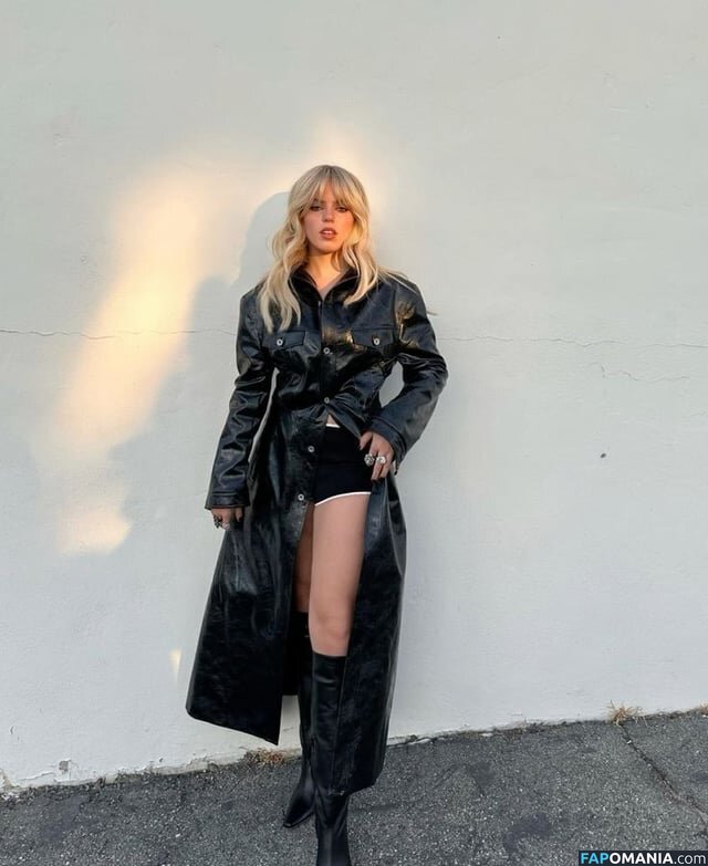 Renee Rapp / reneerapp Nu OnlyFans  Foto vazada #136