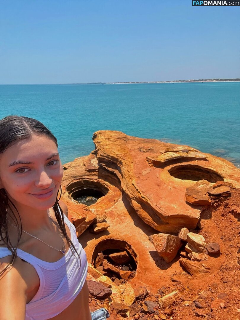 Req Cassadventures / cassadvantures Nu OnlyFans  Foto vazada #8