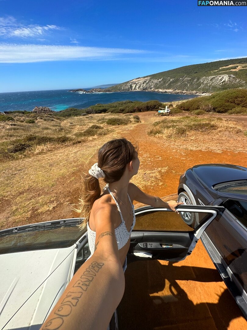 Req Cassadventures / cassadvantures Nu OnlyFans  Foto vazada #10