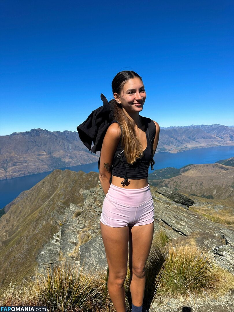 Req Cassadventures / cassadvantures Nu OnlyFans  Foto vazada #16