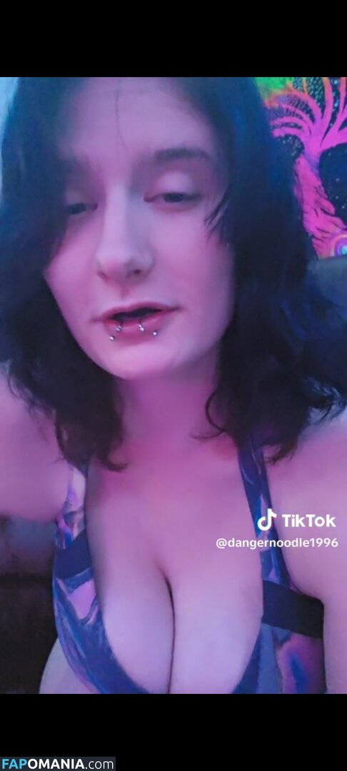 MadisonRayne / Reyne Madison / bravo_team_siren / https: Nu OnlyFans  Foto vazada #2