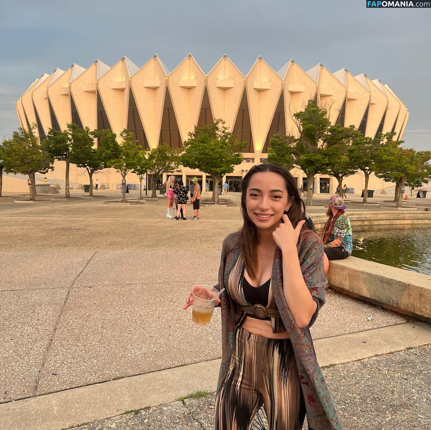 Riss Flex / TheRissFlex / https: / itsreallyriss / rissflex Nu OnlyFans  Foto vazada #5