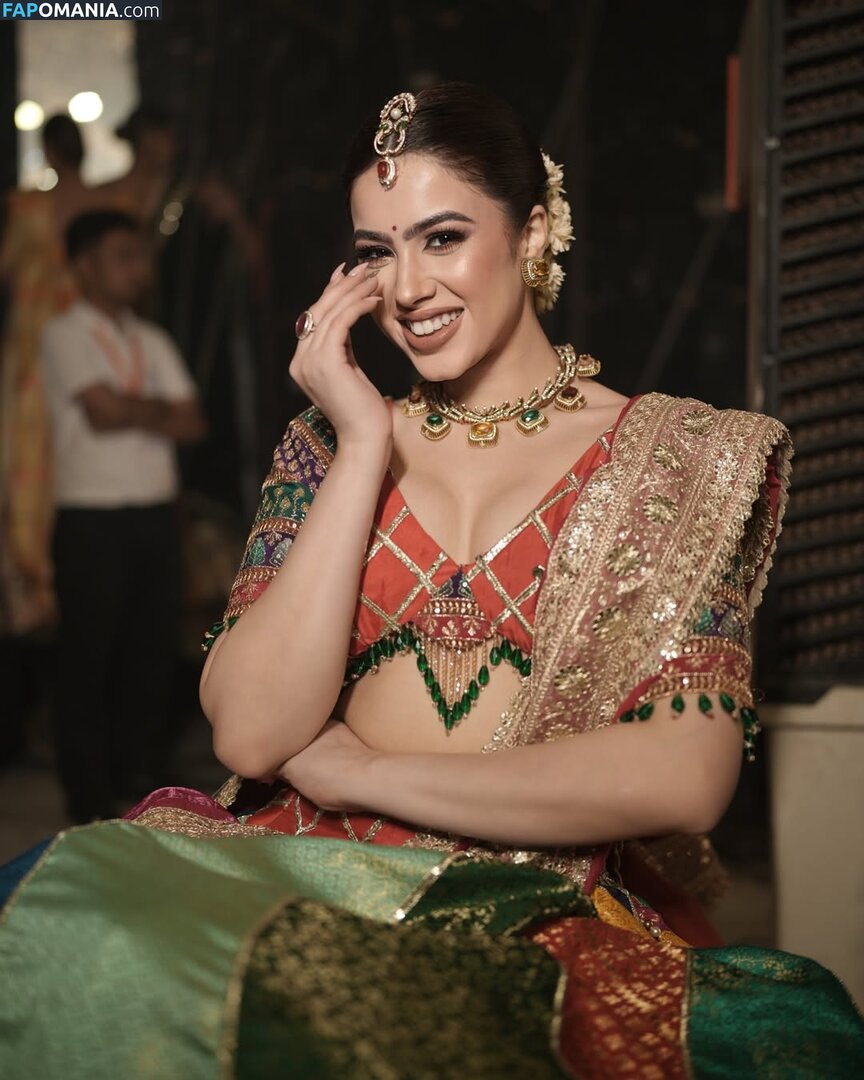 Riva Arora / https: / riva.arora.1 / riva.aroraofficial / rivarora_ Nu OnlyFans  Foto vazada #5