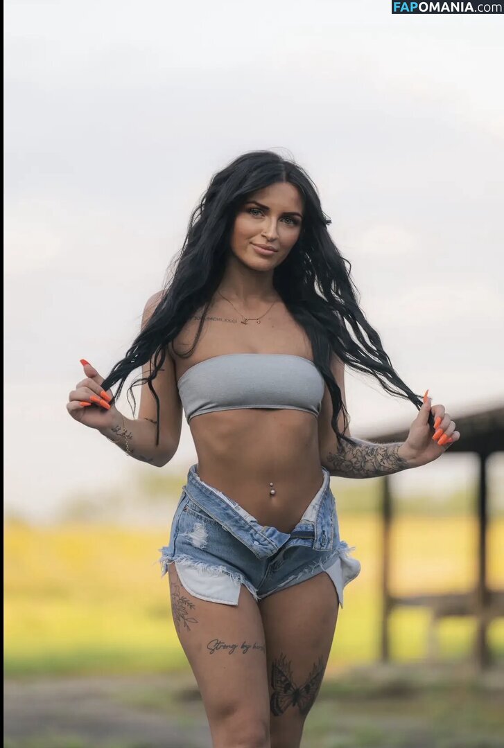 Petitetattedplati / Ronika Eskins / ronika_eskins Nu OnlyFans  Foto vazada #113