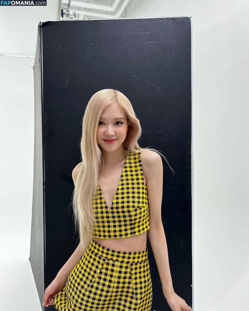 Rose / https: / imrosebeck / rosebeck / theroseblisss Nu OnlyFans  Foto vazada #111