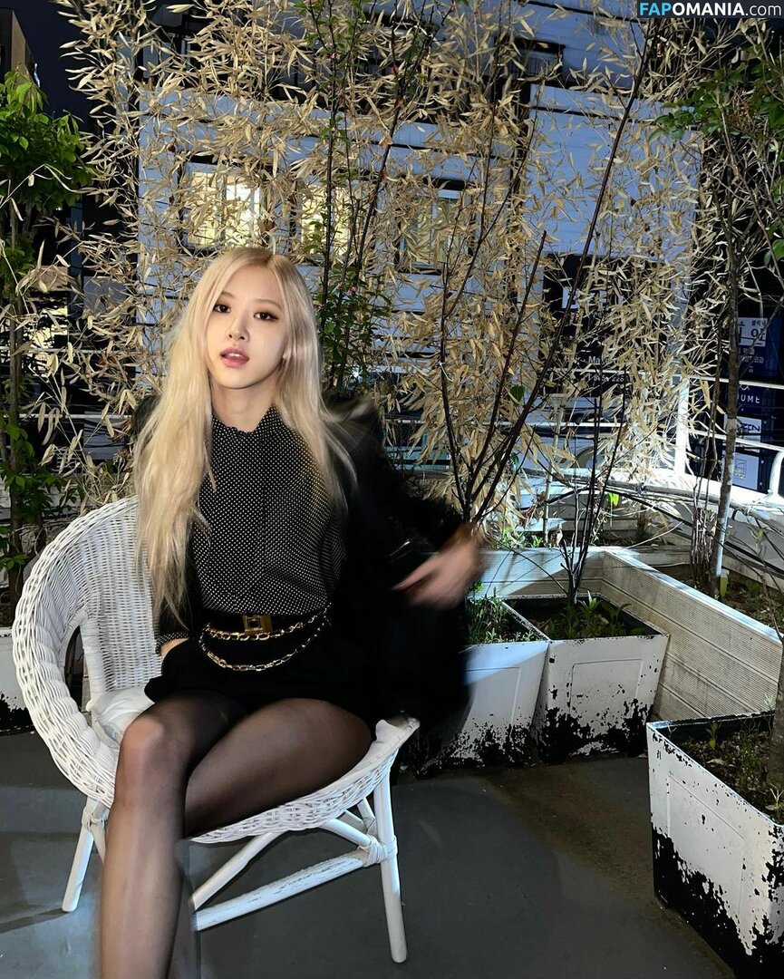 Rose / https: / imrosebeck / rosebeck / theroseblisss Nu OnlyFans  Foto vazada #128