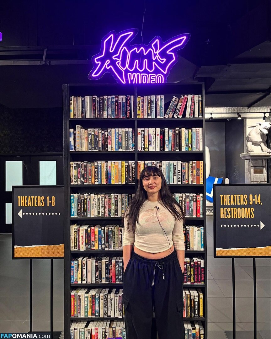 Rowan Blanchard / Simp Chat / https: / rowanblanchard Nu OnlyFans  Foto vazada #527