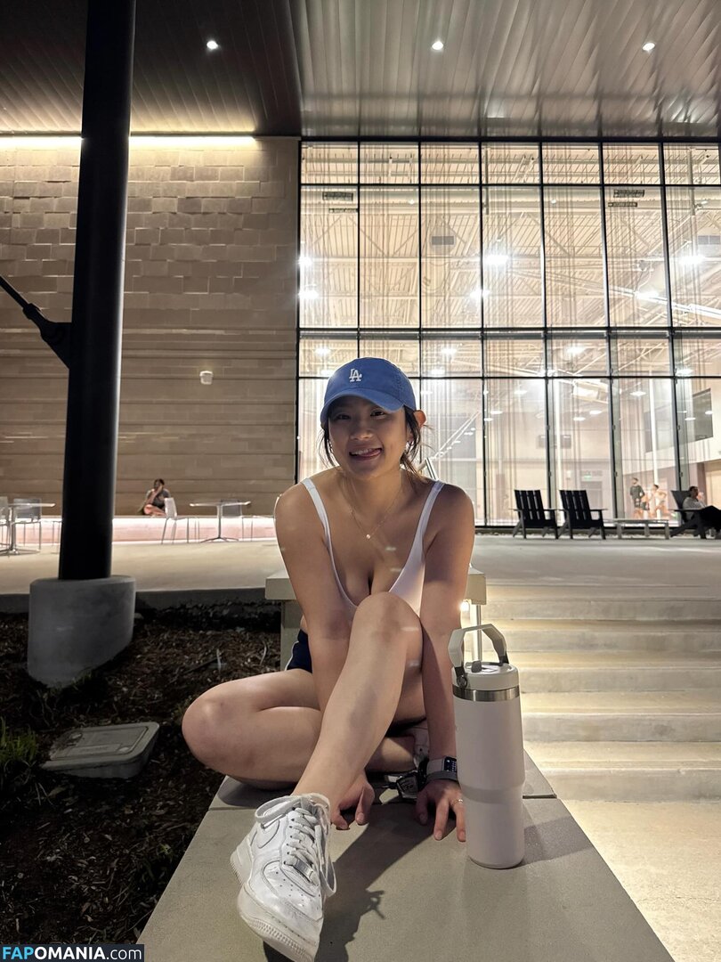 Rubyzhu / rubyzhu1204 Nu OnlyFans  Foto vazada #11