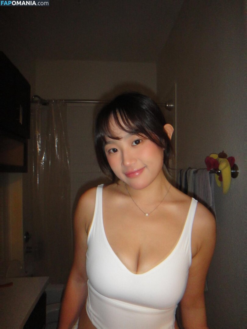 Rubyzhu / rubyzhu1204 Nu OnlyFans  Foto vazada #12