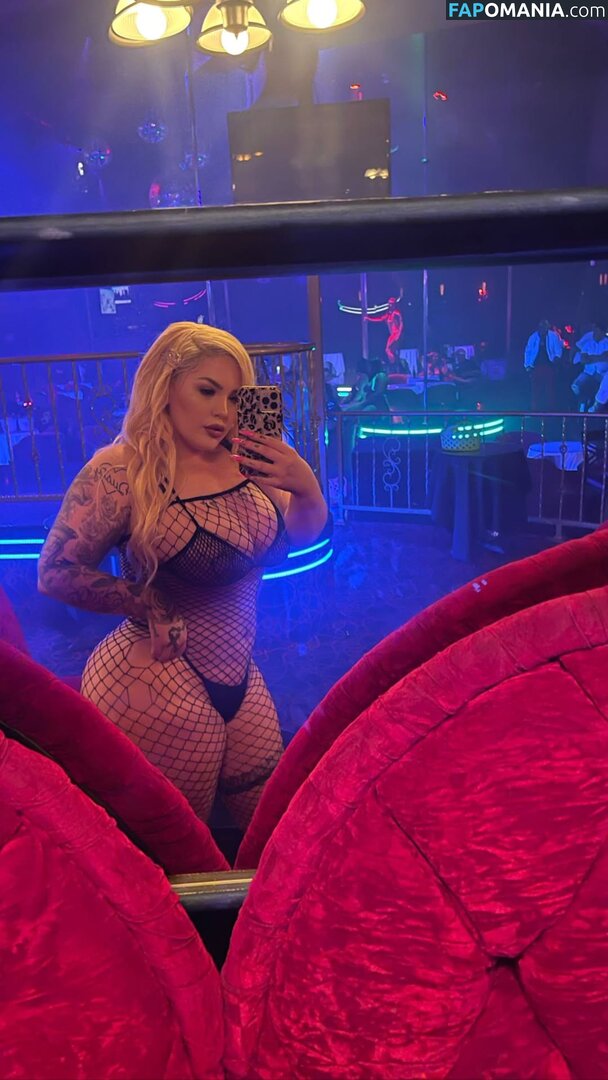 Ruthlesshg  / https: / mscarlettredd / ruthlesshg Nu OnlyFans  Foto vazada #7