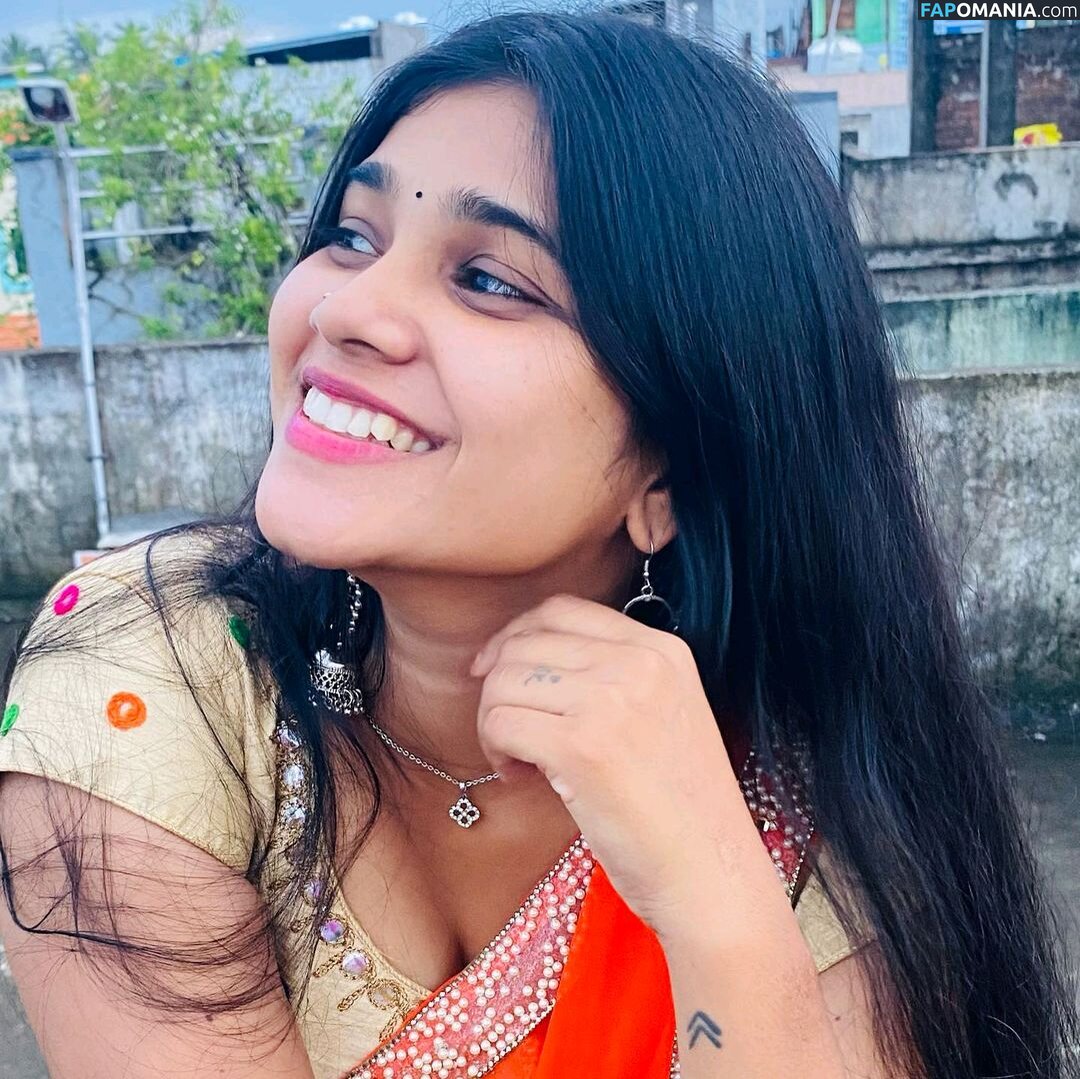 Saadhana Naidu Nu OnlyFans  Foto vazada #3