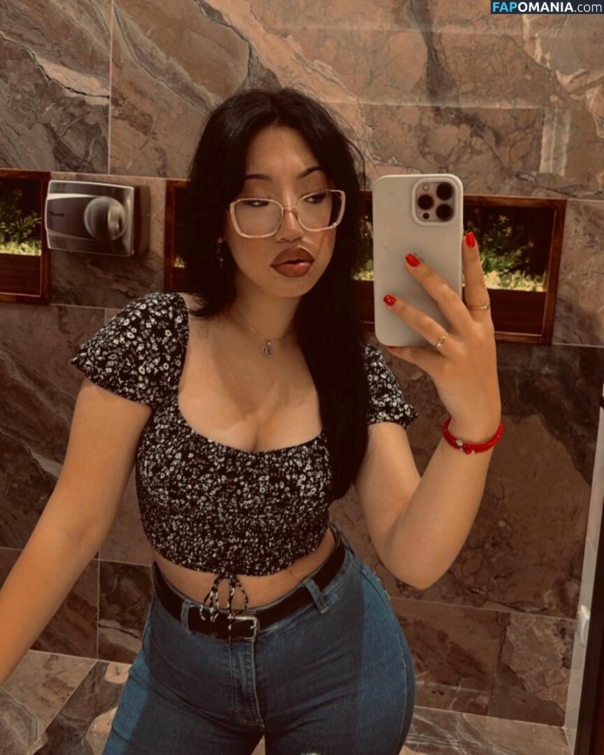 Sabac Nu OnlyFans  Foto vazada #2