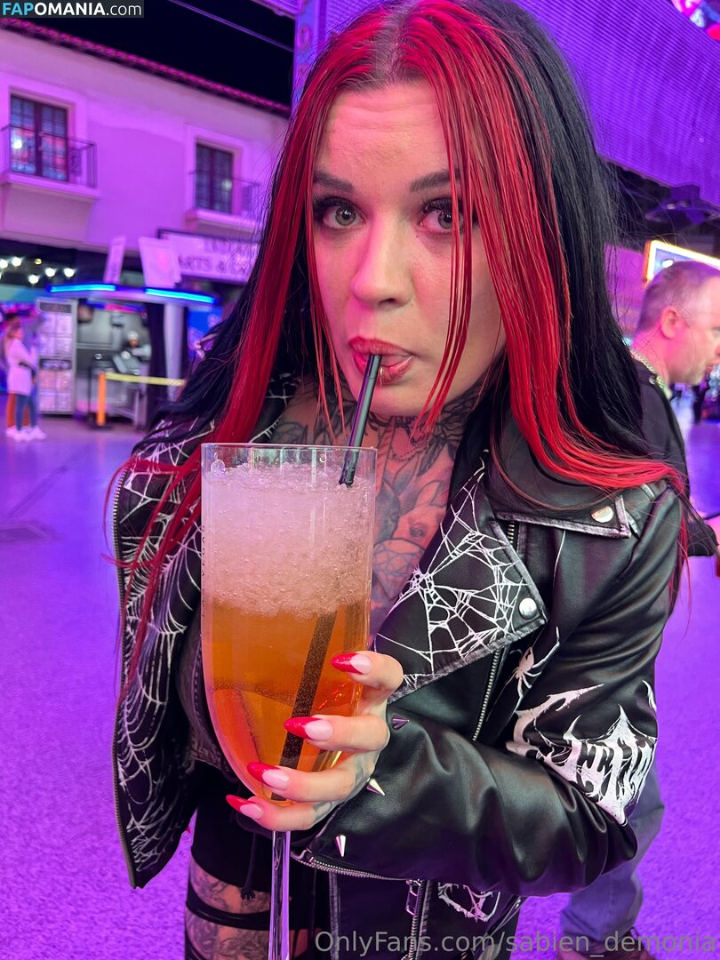 Sabien Demonia / sabien_demonia / sabiendemoniaofficial Nu OnlyFans  Foto vazada #72