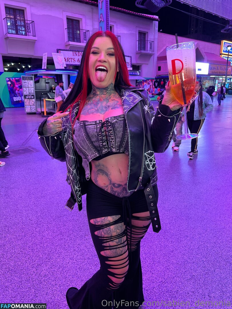 Sabien Demonia / sabien_demonia / sabiendemoniaofficial Nu OnlyFans  Foto vazada #74