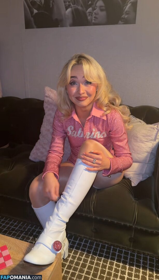 Sabrina Carpenter / https: / sabrinacarpenter Nu OnlyFans  Foto vazada #2497