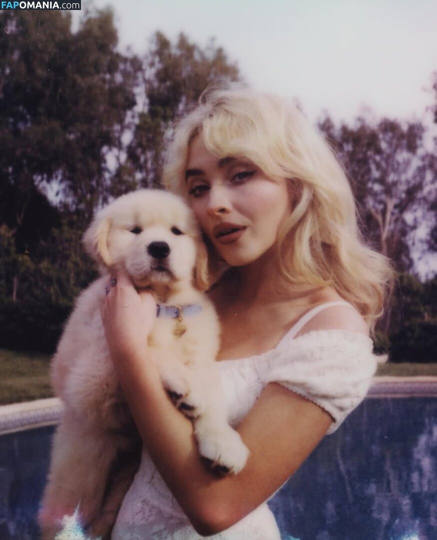 Sabrina Carpenter / https: / sabrinacarpenter Nu OnlyFans  Foto vazada #2505