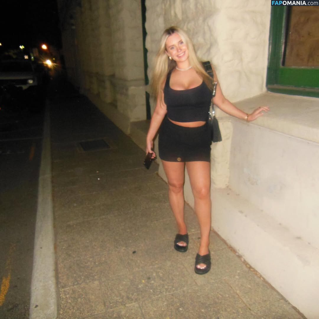 Sacha Ross / sachaross / sasharosexxx Nu OnlyFans  Foto vazada #1