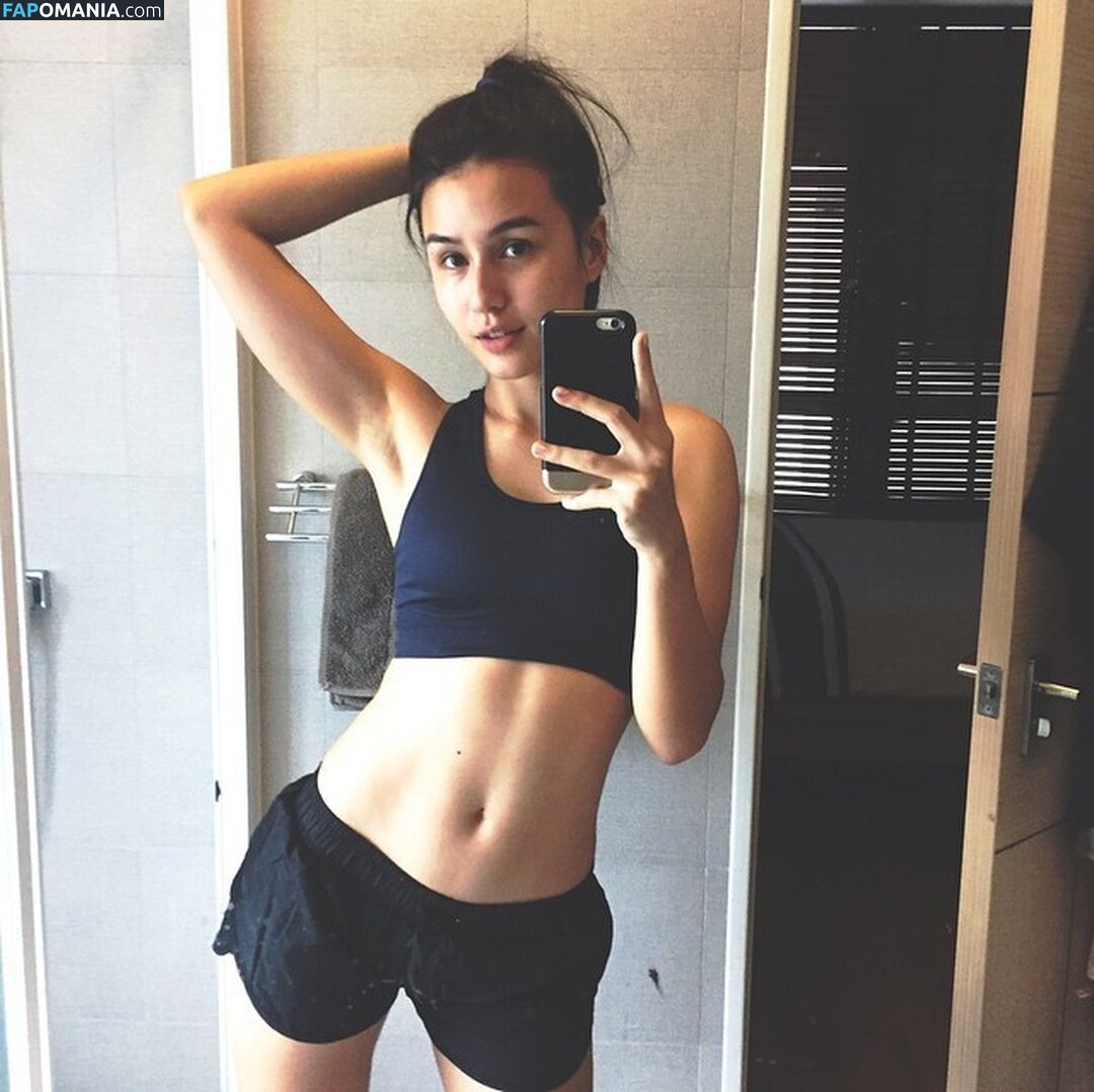 Saffron Sharpe / saffronsharpe Nu OnlyFans  Foto vazada #7