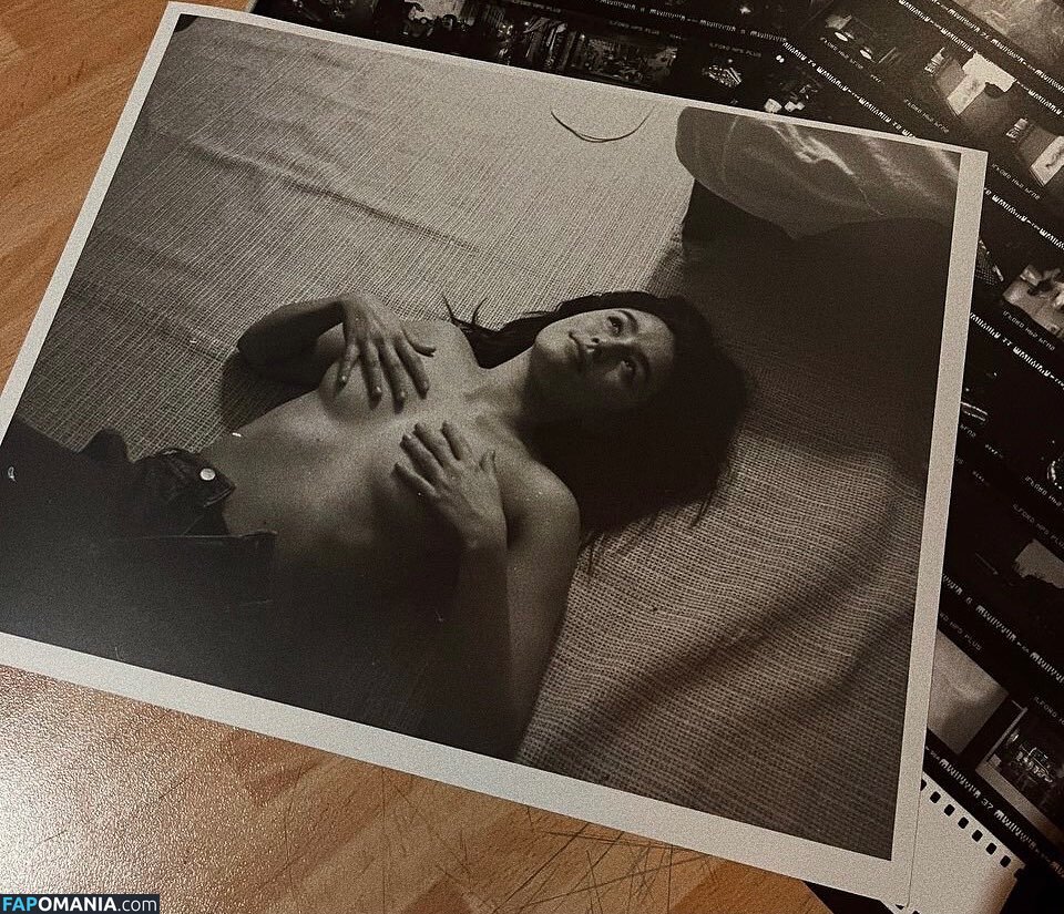 Saffron Sharpe / saffronsharpe Nu OnlyFans  Foto vazada #17