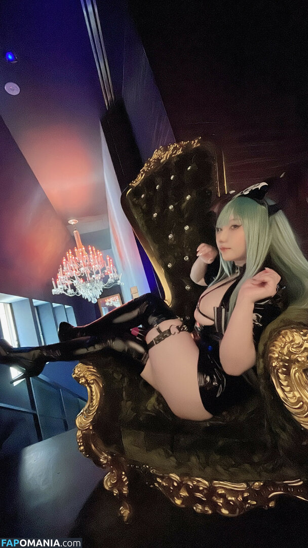 Saku / alice_mather / saku93 Nu OnlyFans  Foto vazada #13